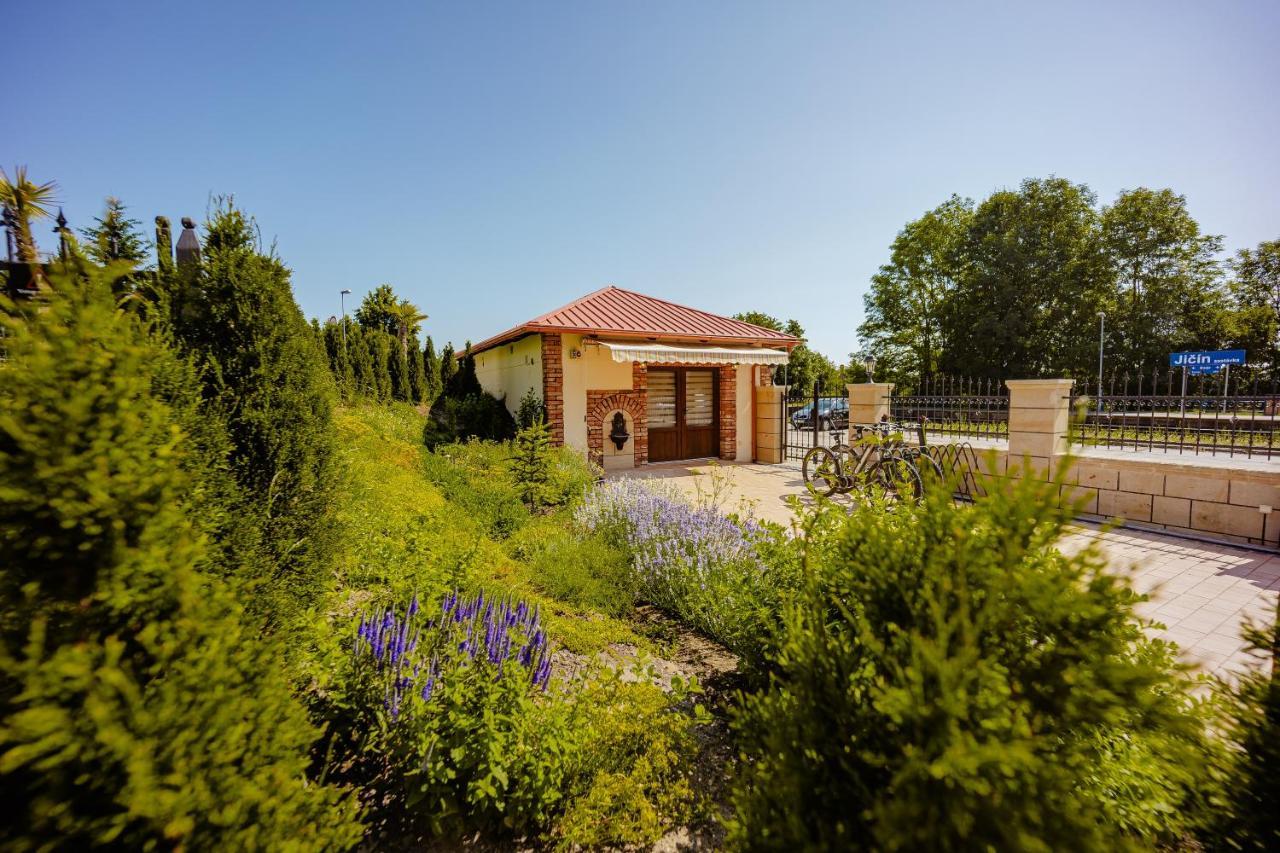 Villa Libosad Jičín Екстериор снимка